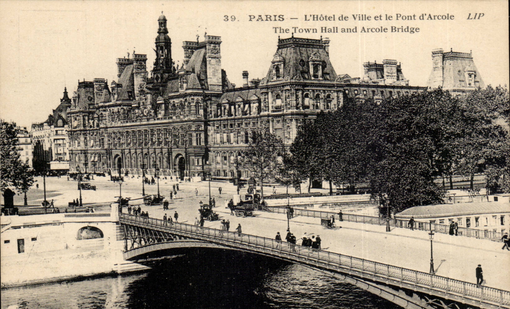 Paris CPA L'hotel de ville et le pont d'Arcole