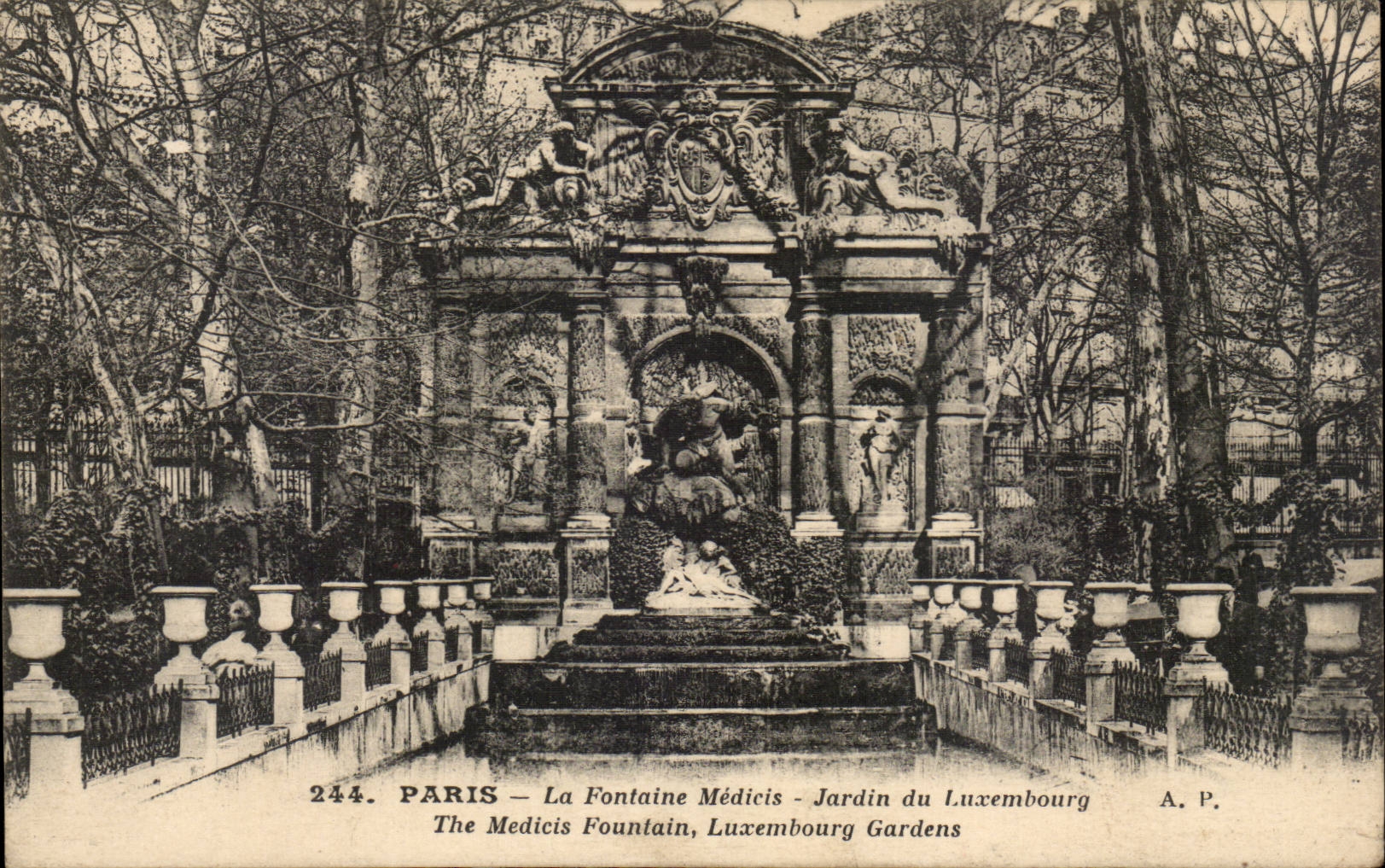Paris CPA Medicis Fountain