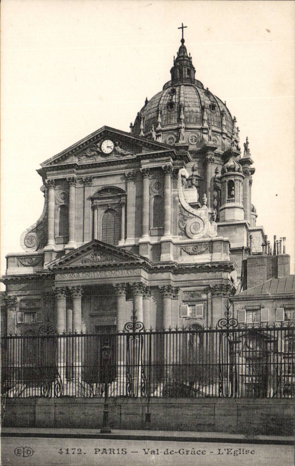 Paris CPA Val de Grâce the church