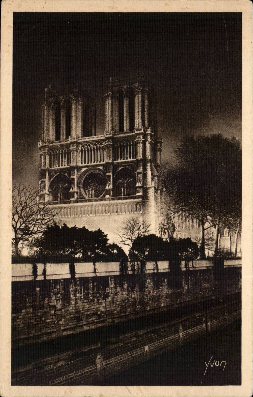 Paris CPA Notre Dame