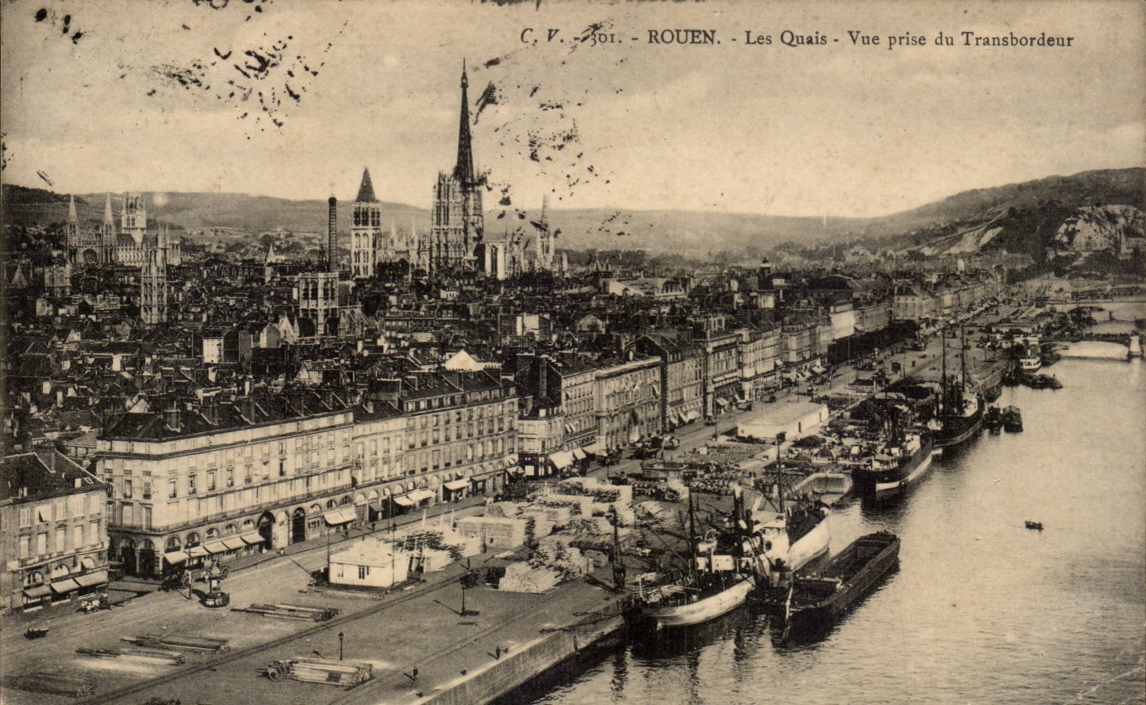CPA Rouen quays Seen from of the transporter
