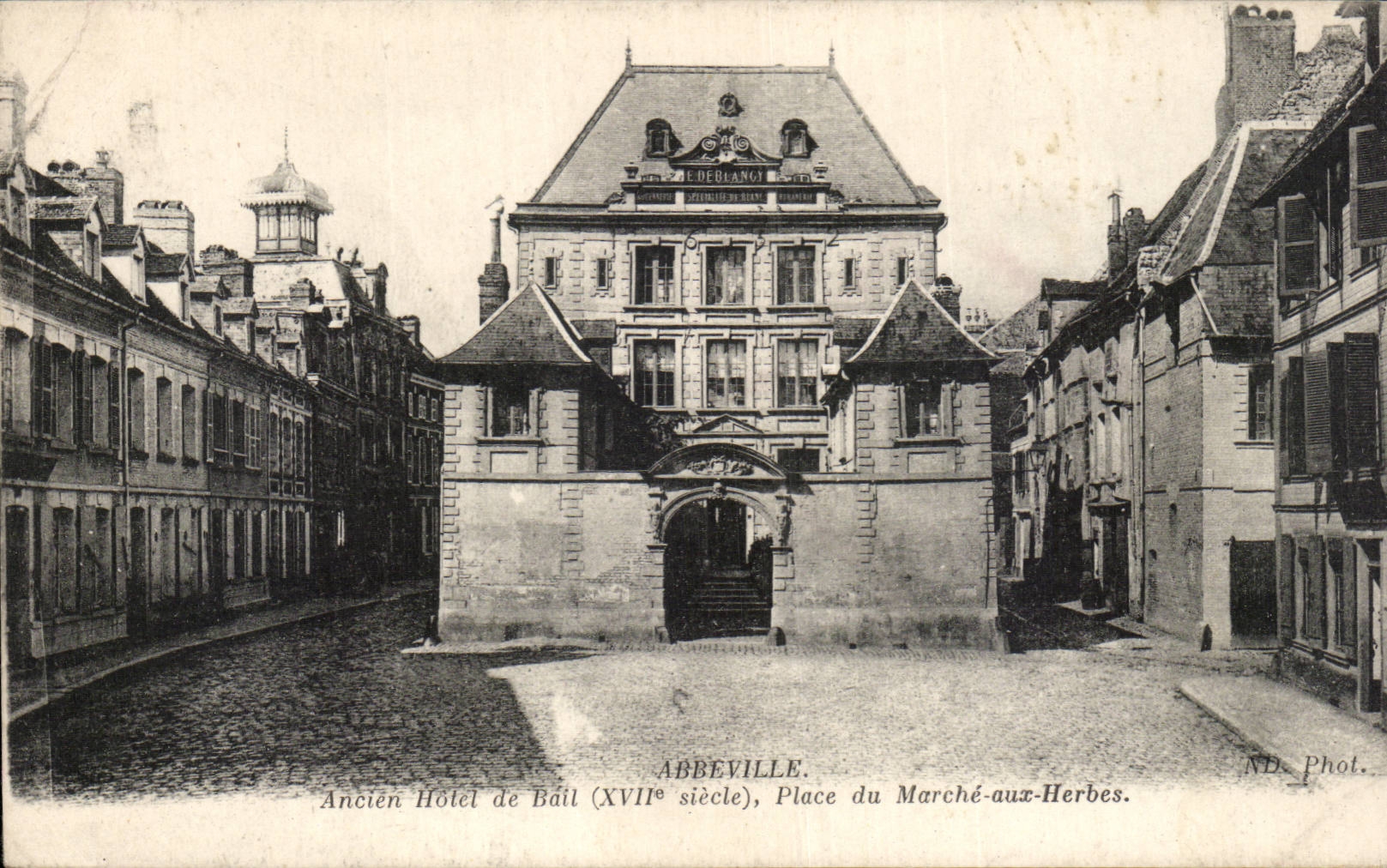 CPA Abbeville Ancien hotel of Lease places market at grasses