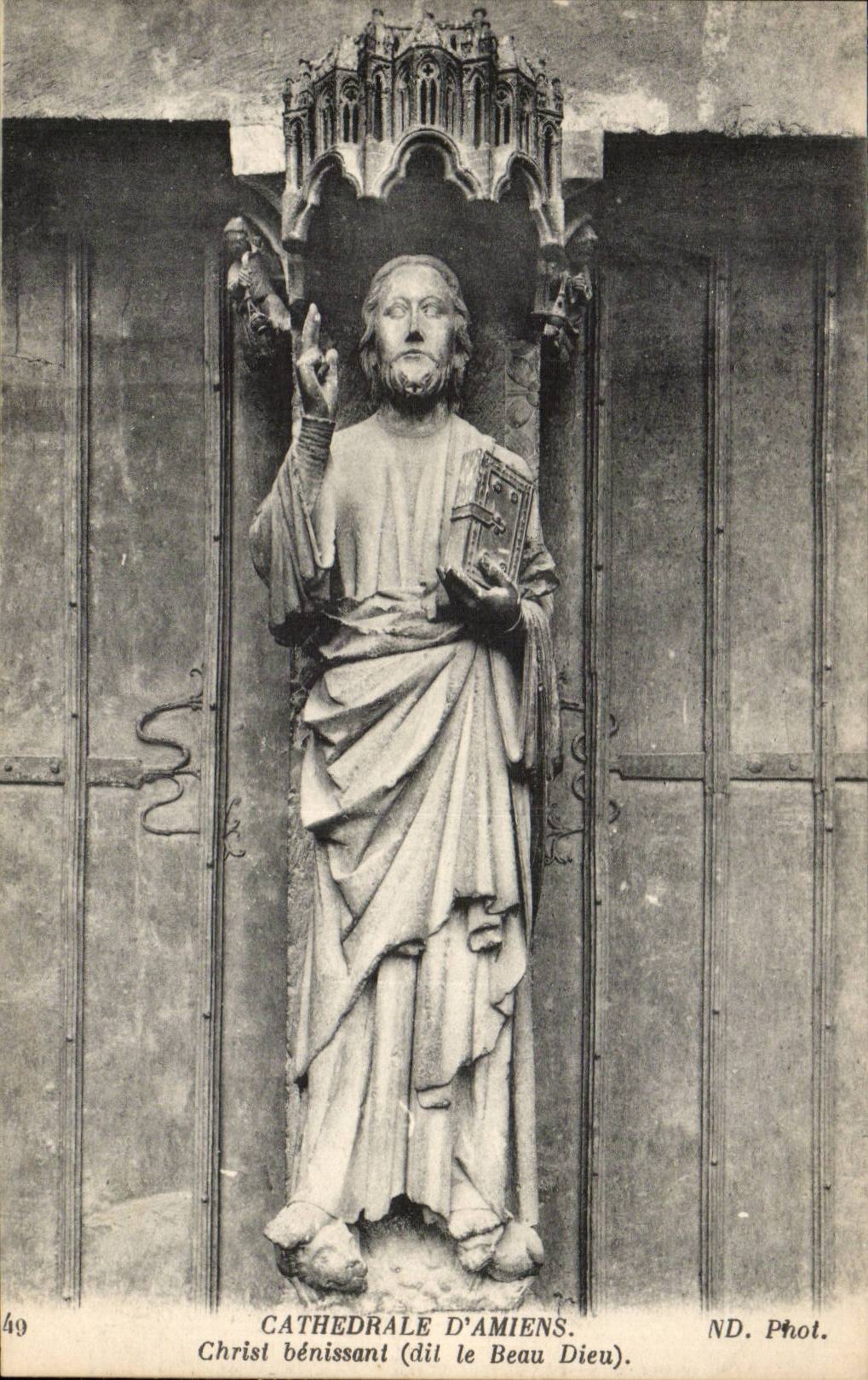 CPA Cathedral of Amiens Christ blessing to dir the Beautiful God