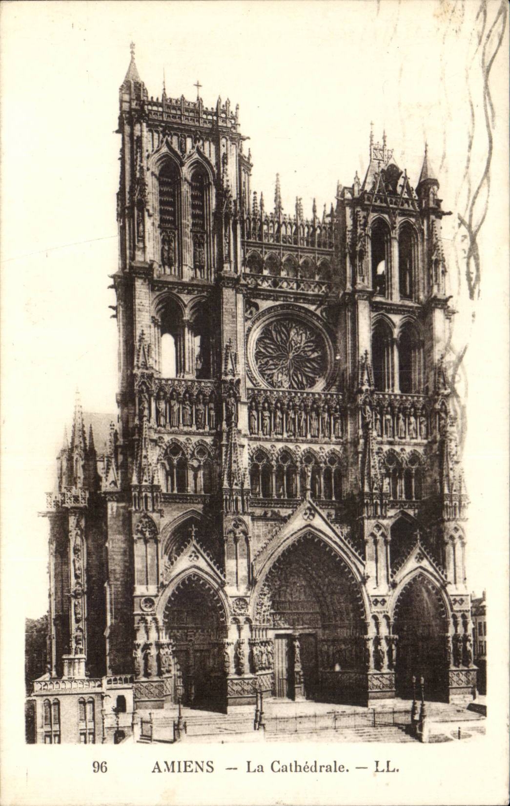 CPA Amiens Cathedral