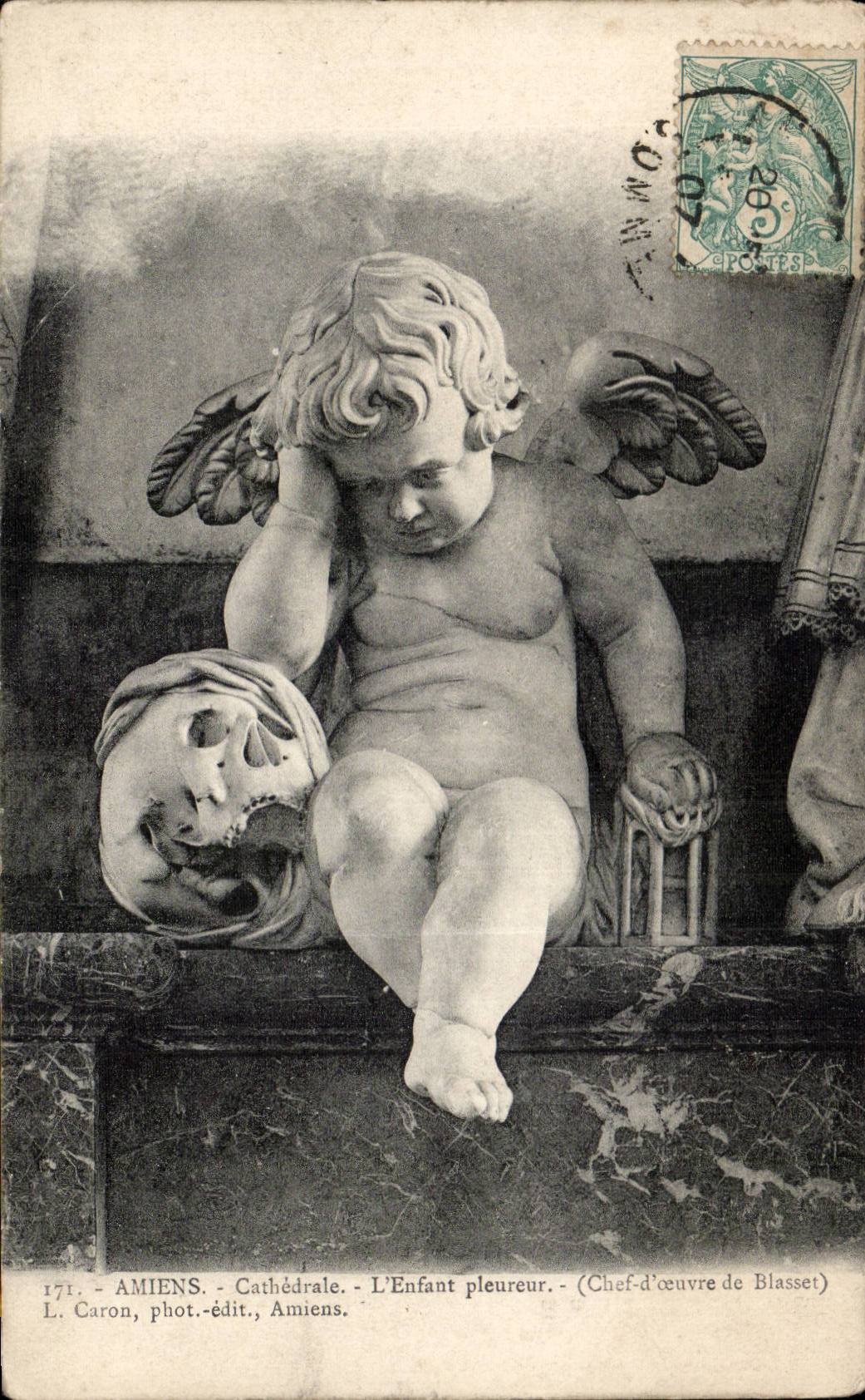 CPA Amiens the cathedral whining Angel Angel