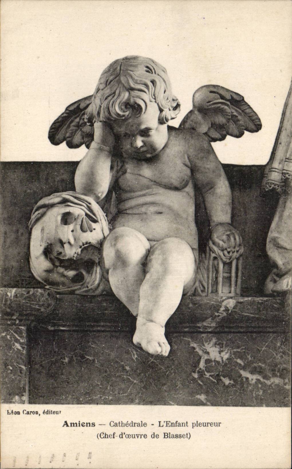 CPA Amiens Cathedral the whining child Angel Angel