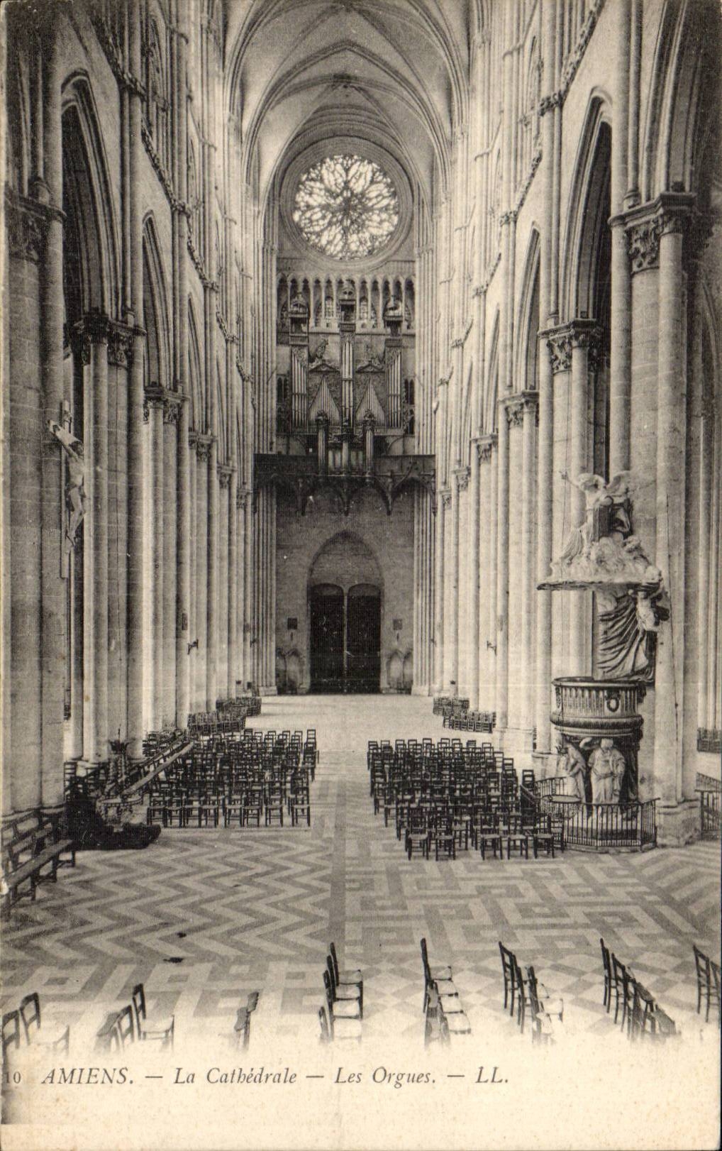 CPA Amiens the cathedral the organ organ