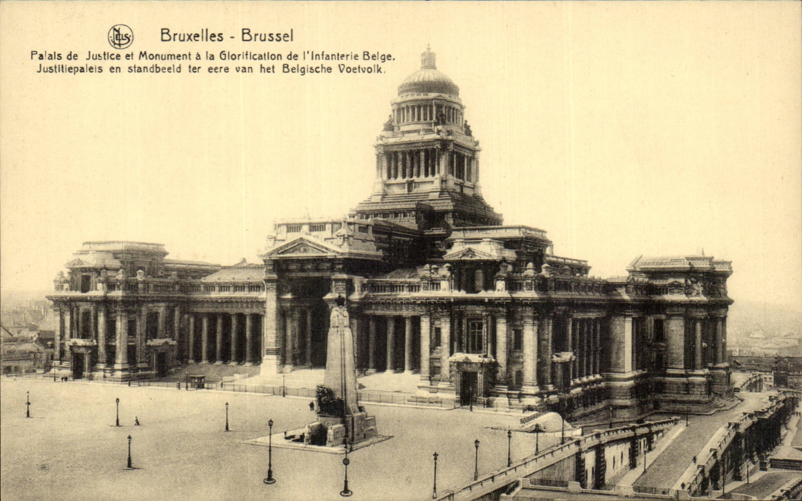 CPA Brussels Law courts and monument of glorification of the Belgian infantry