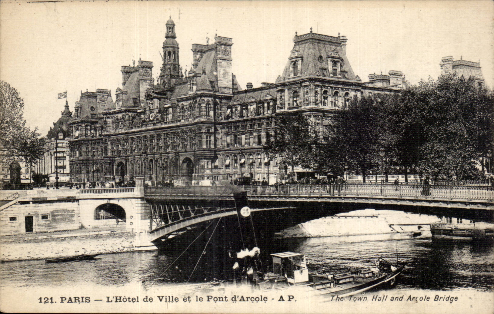 Paris CPA L'hotel de ville et le pont d'Arcole