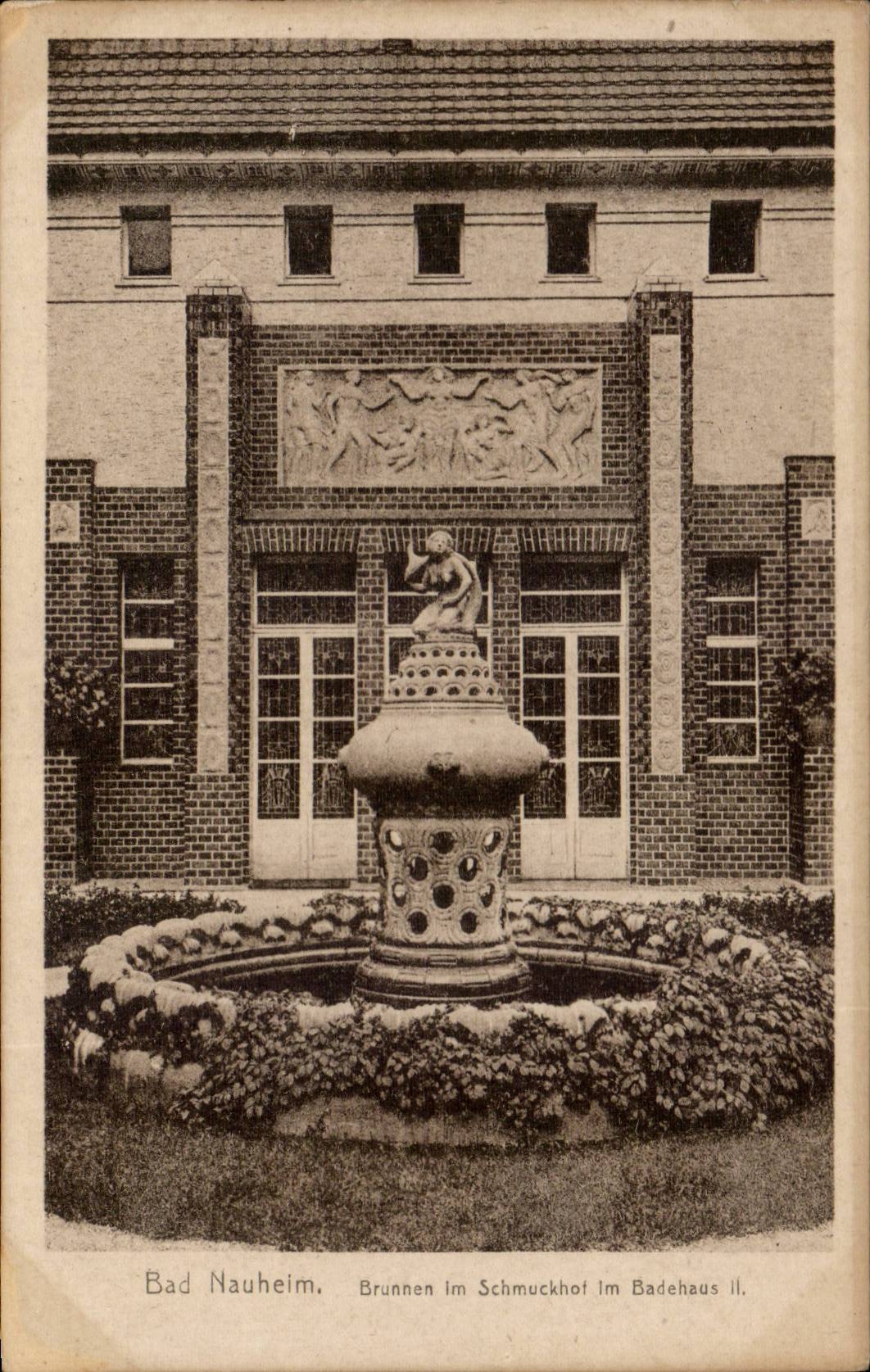 CPA Bad Nauheim Brunnen im Schmuckhof im Badehaus