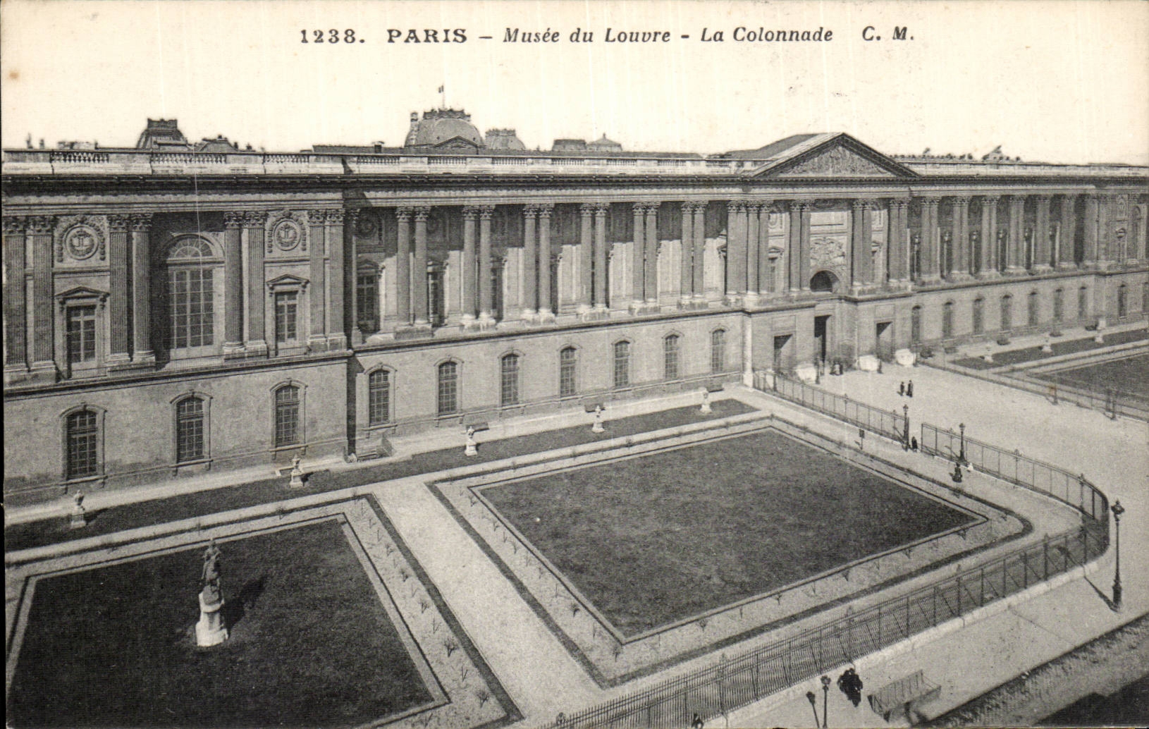 Paris - 1 - Musee du Louvre - La Colonnade - CPA 