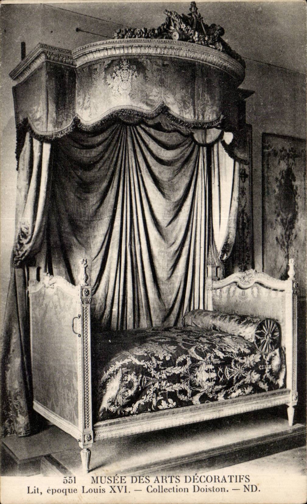 Paris - 1 - Musee des Arts Decoratifs - Lit epoque Louis XIV - CPA