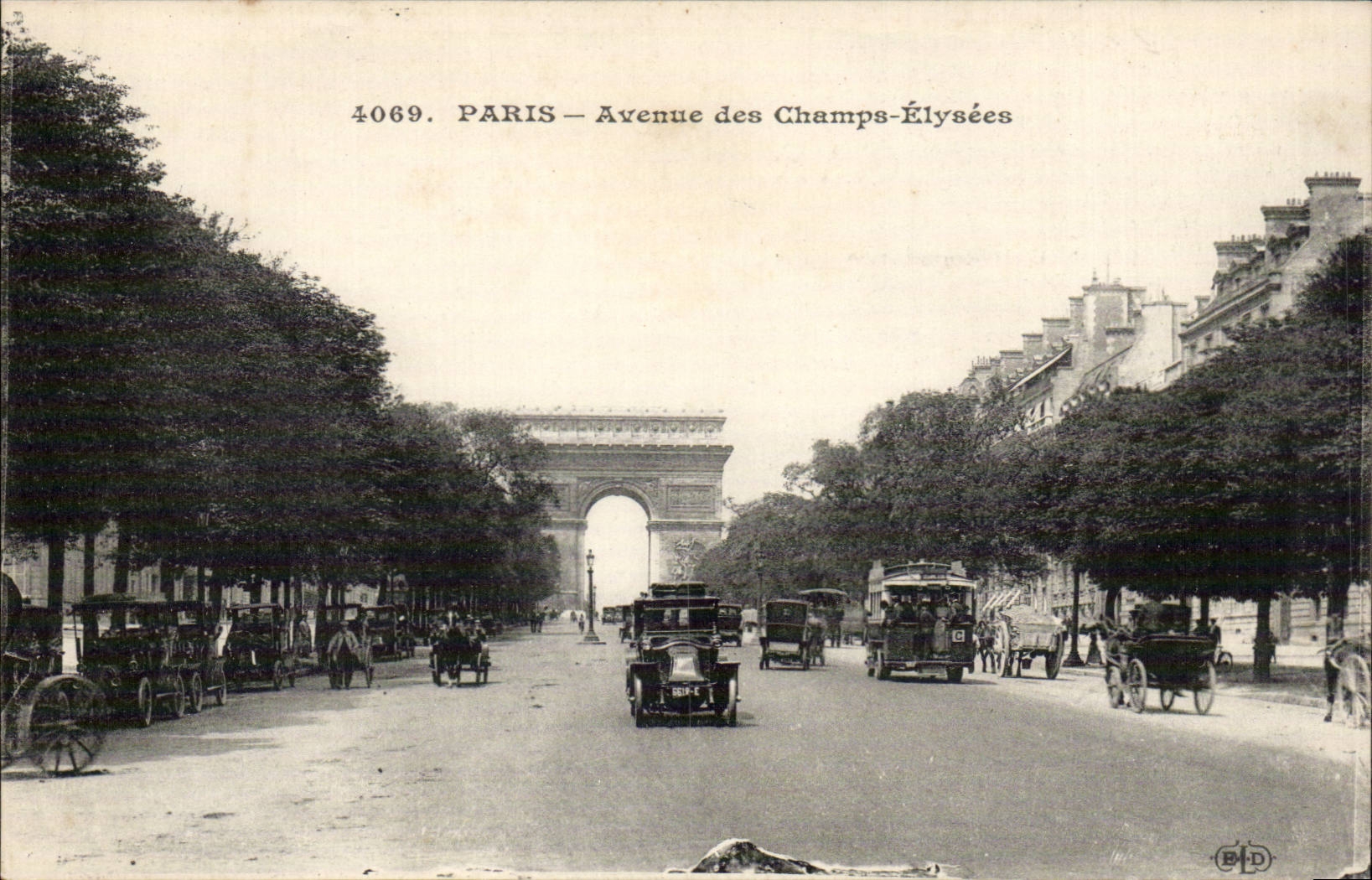 Paris - 8 - Avenue of the Champs Elysees - CPA