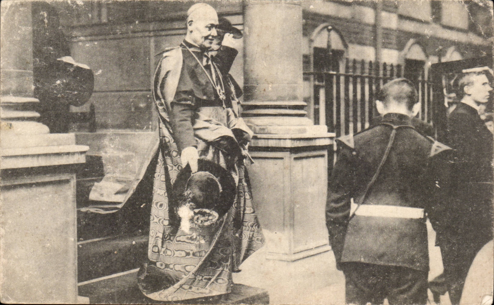 England - England - London - The Legate leaving Archbishop' S house - CPA