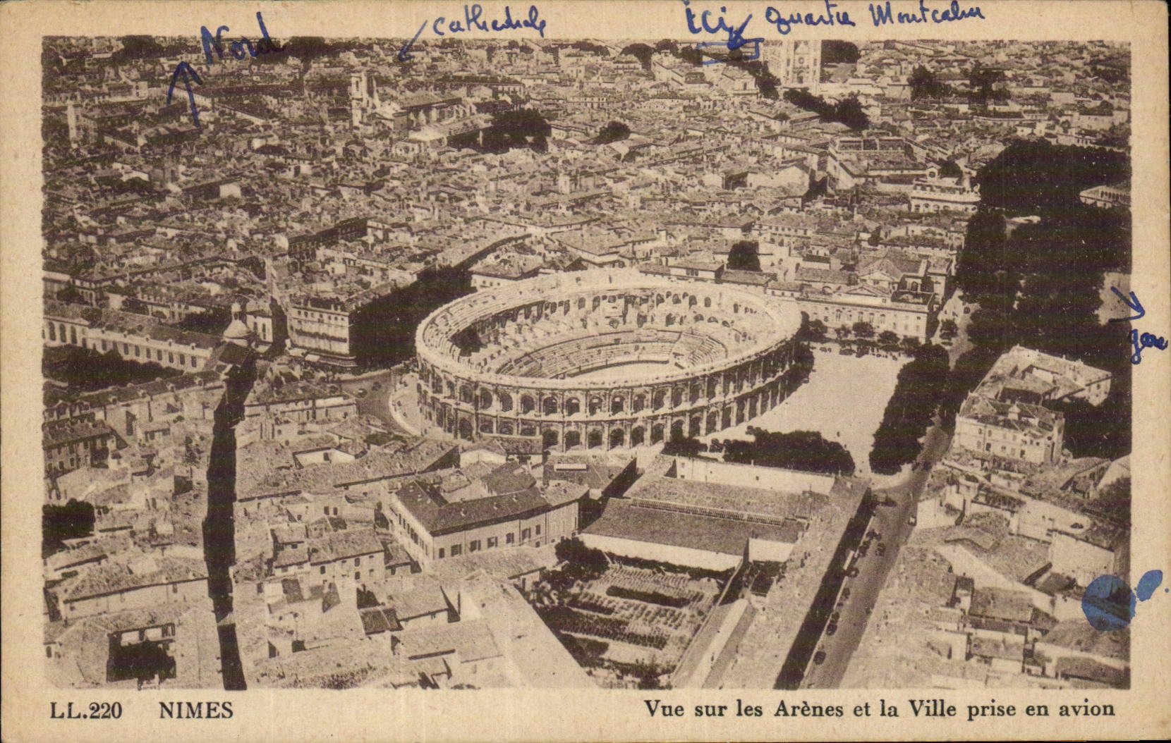 Nimes - Anblick schwitzt Arena und die Stadt die der Flache CPA eingelassen wird