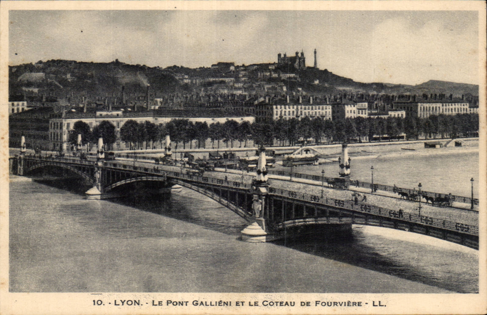 CPA Lyon the bridge gallieni and the slope of Fourviere