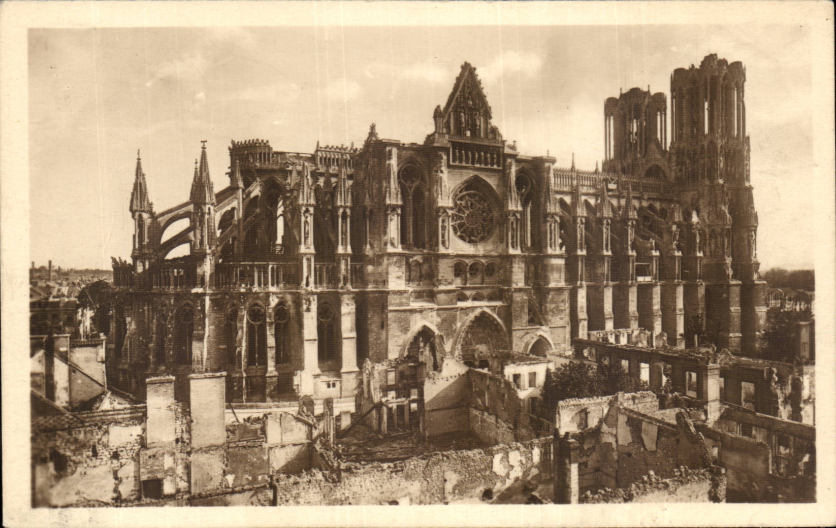Reims - Ruins of the Great War - the Cathedral - CPA