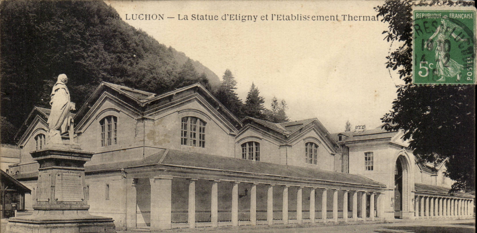 Luchon - Statue von Etingny und von hydropathischer Einrichtung - CPA