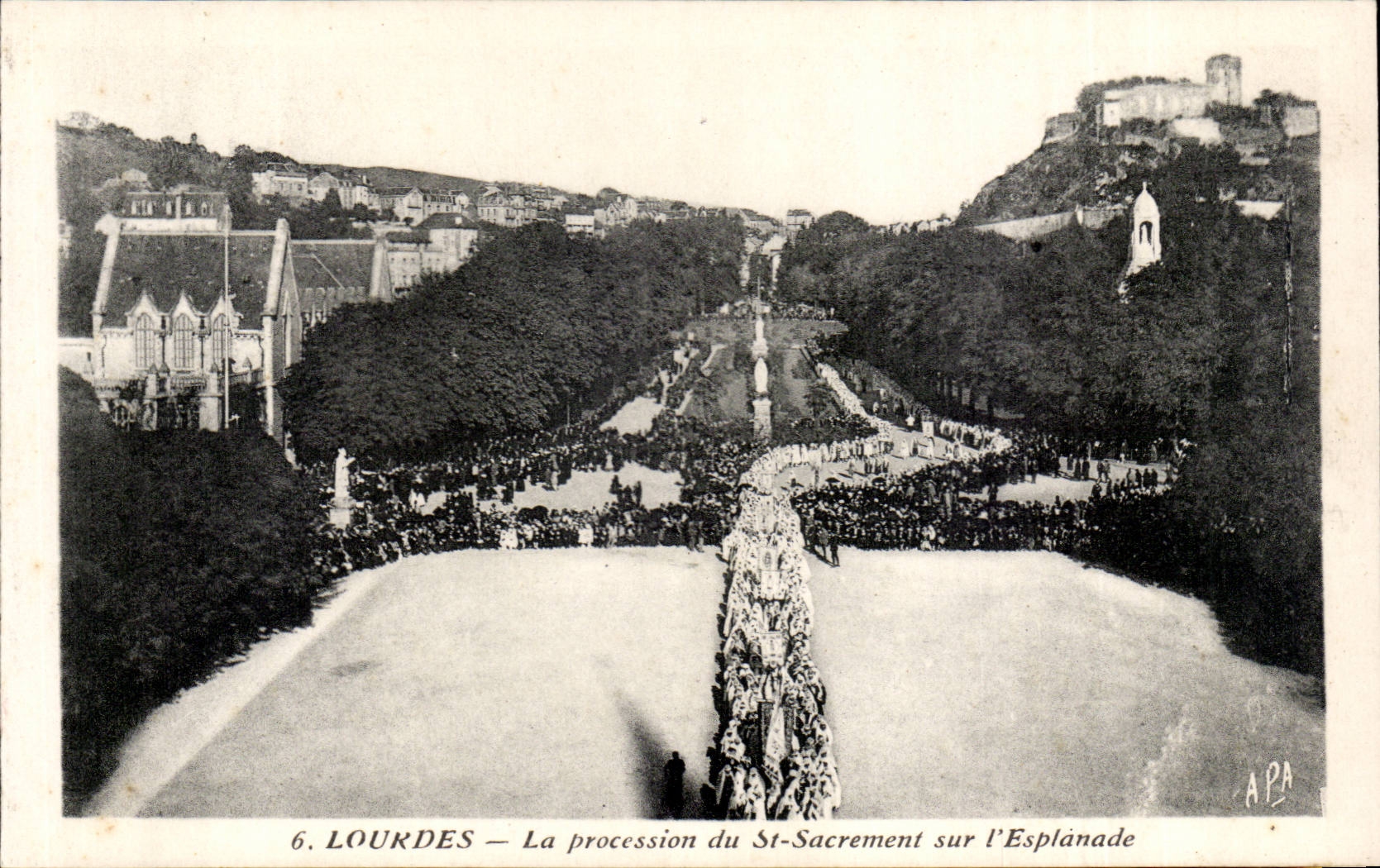 Lourdes - the Procession of St Sacrament and the Esplanade - CPA