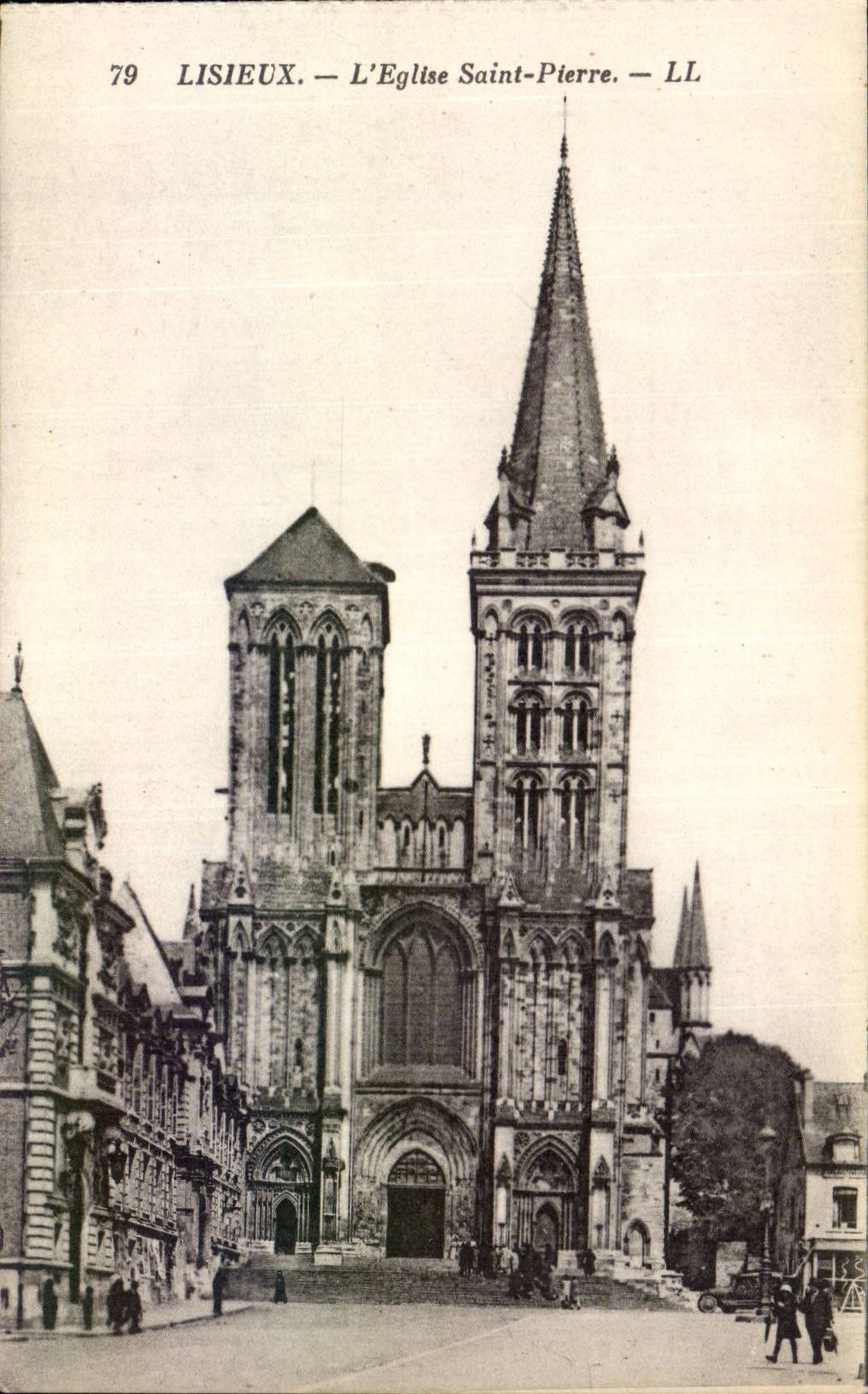 CPA Lisieux das Kirche Saint Pierre