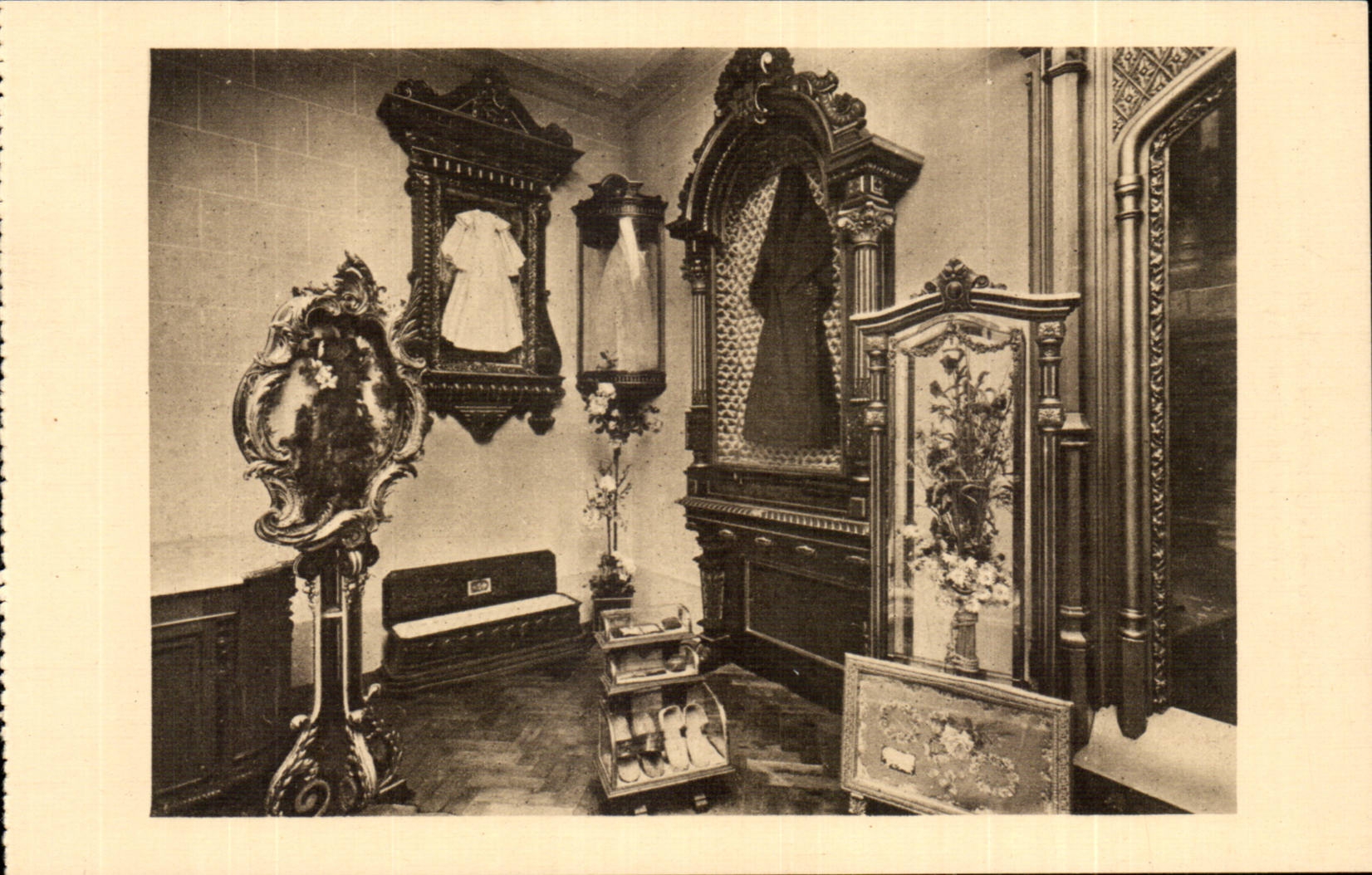 CPA der Raum der Relikte zum carmel von Lisieux