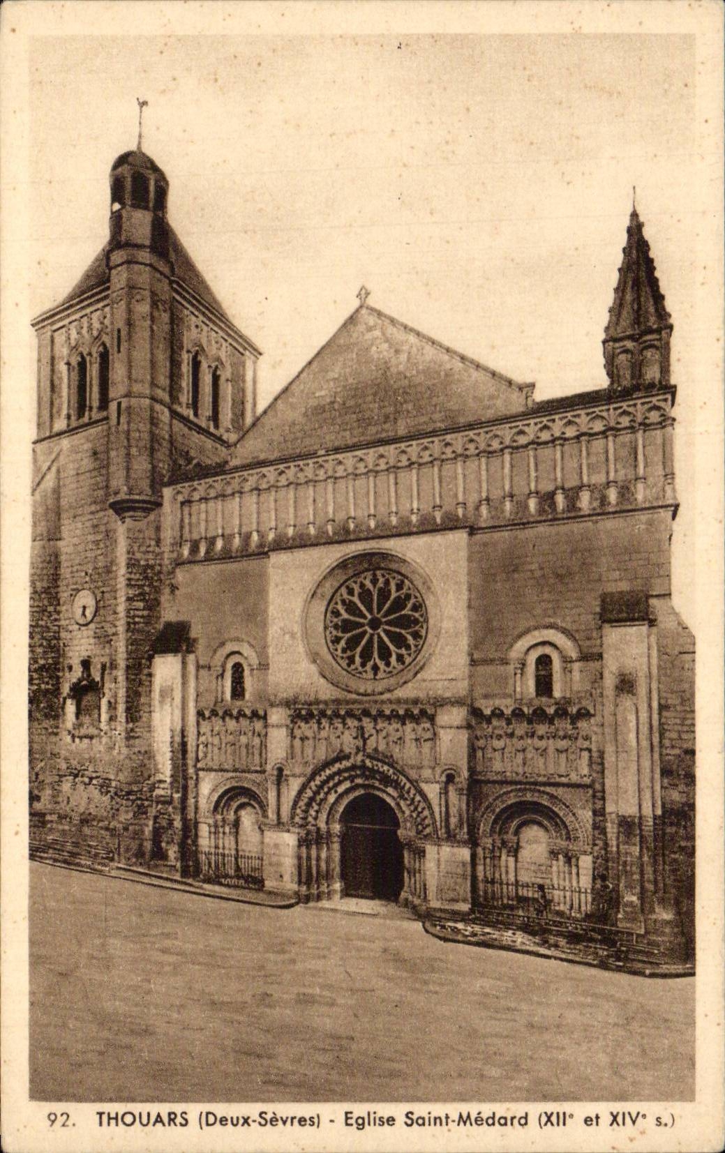 CPA Thouars Church Saint Medard