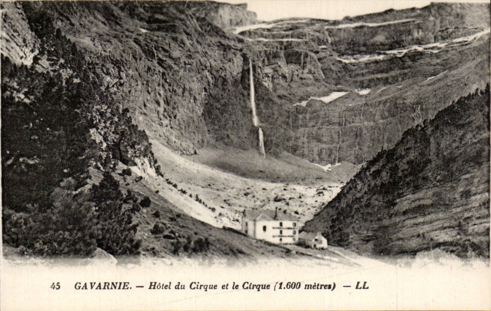 CPA Gavarnie Hotel of the circus and the circus (1600m)