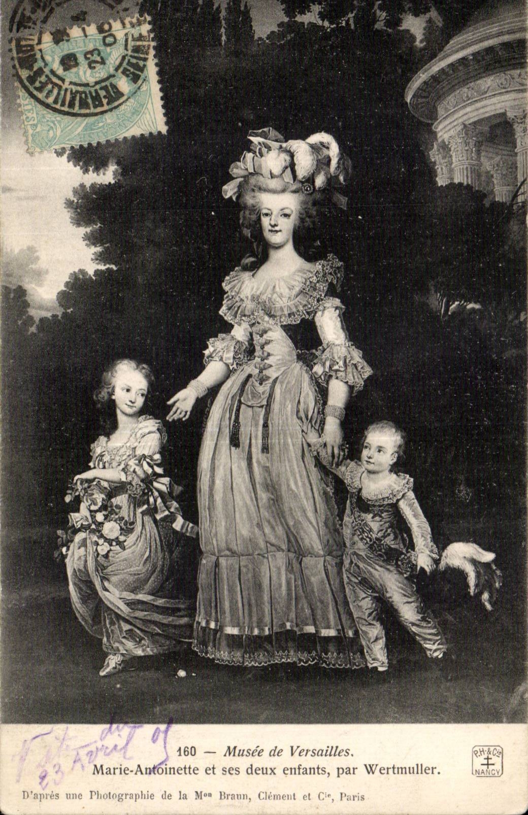 CPA Musee de Versailles Marie Antoinette et ses deux enfants par Wertmuller