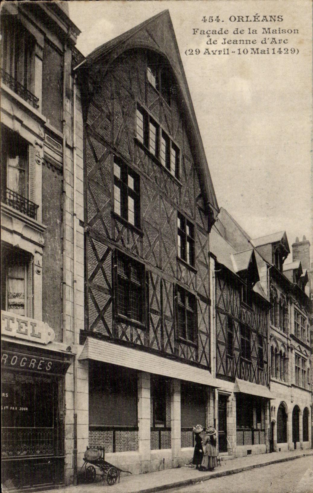 CPA Orleans Frontage of the house of Jeanne of arc