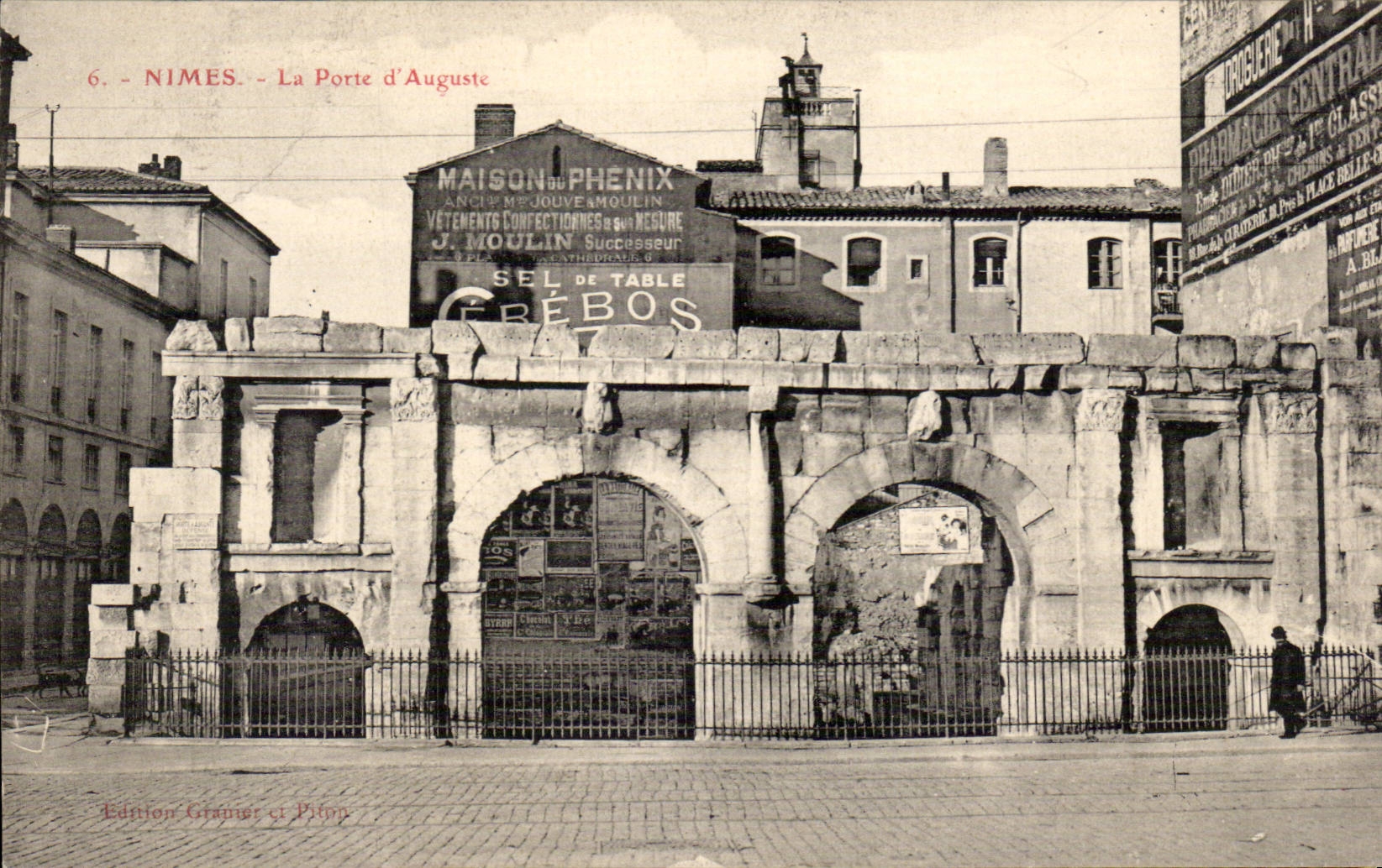 Nimes CPA die Tur von Auguste