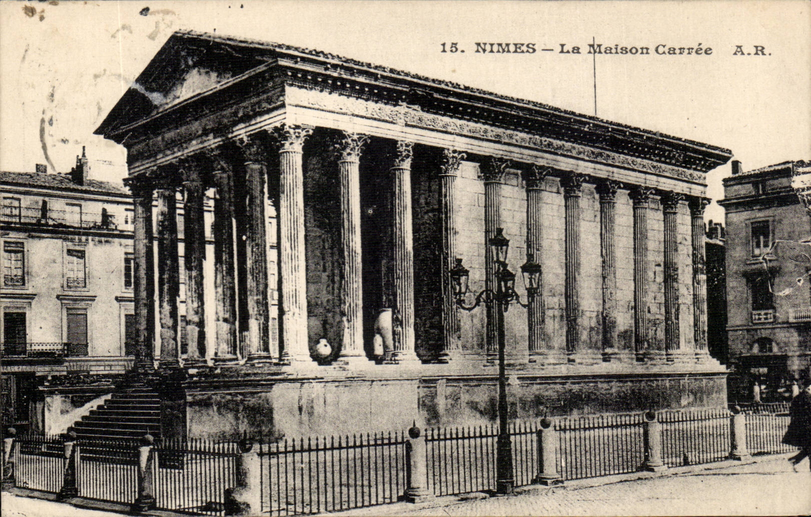 Nimes CPA das quadratische Haus