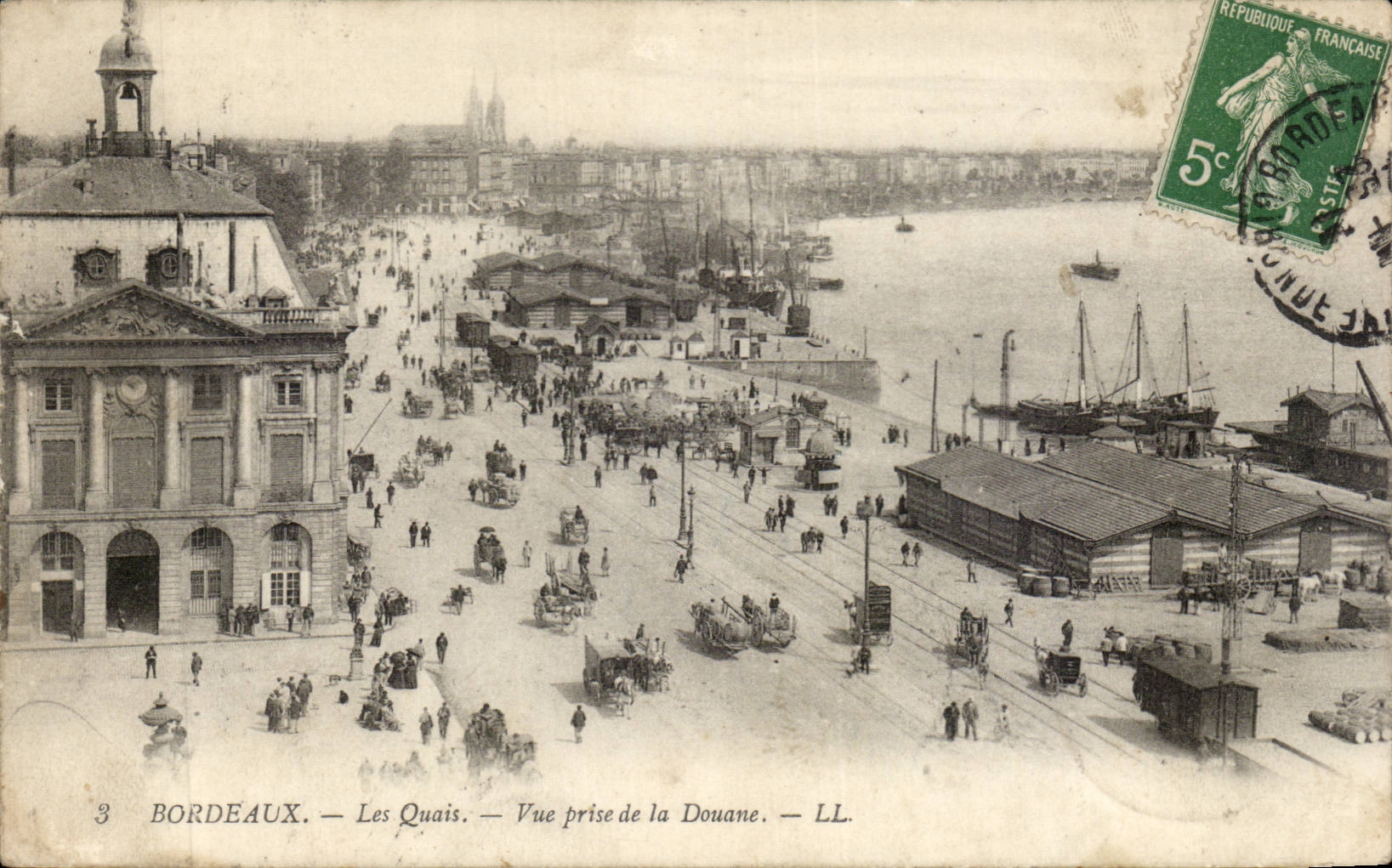 CPA Bordeaux quays Seen from of the customs