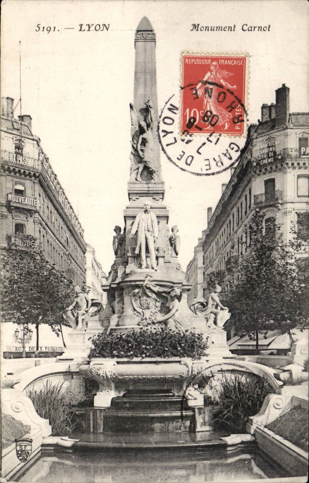 Lyon CPA Carnot Monument