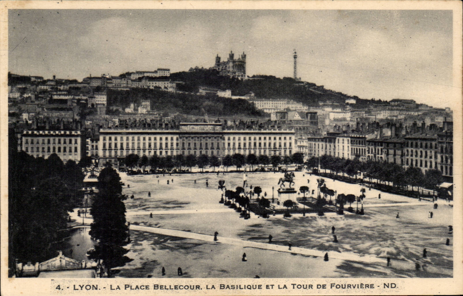 Lyon CPA the Bellecour place the basilica and the tower of Fourviere