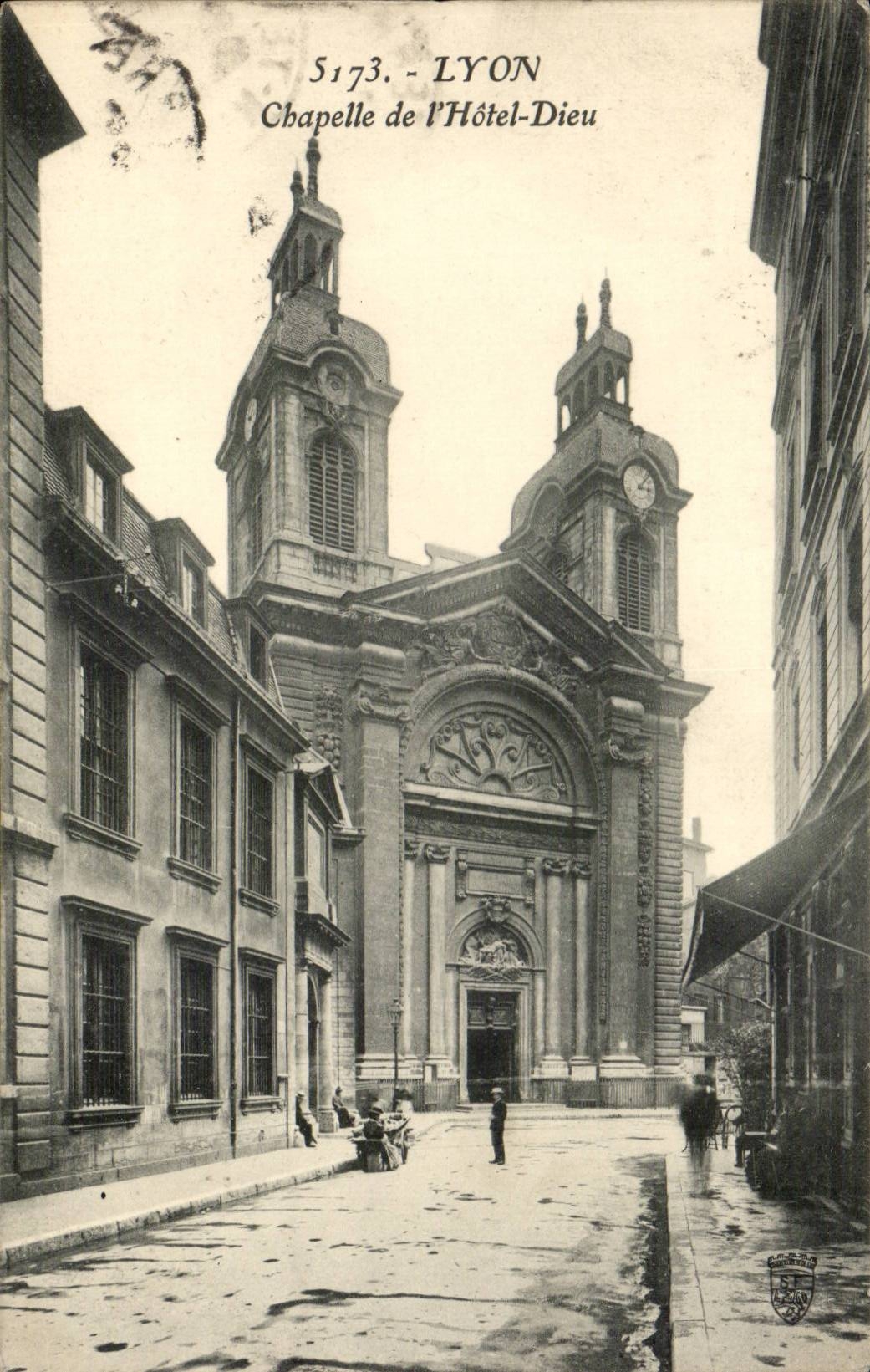 Lyon CPA Vault of the hotel God