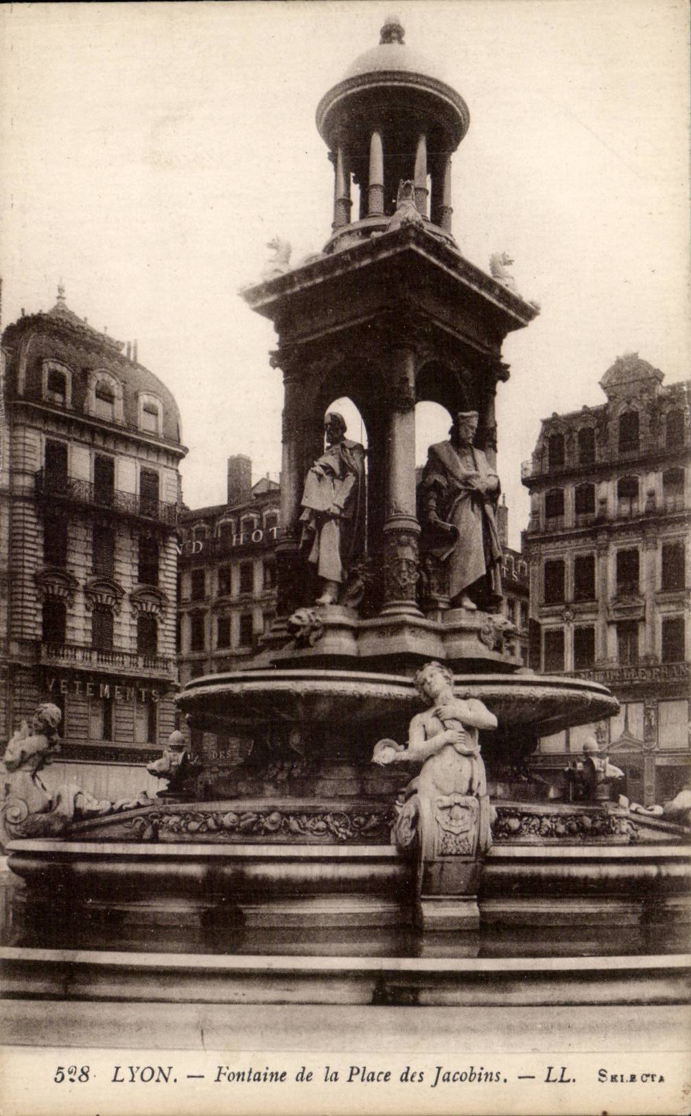 Lyon CPA Fountain of the place of the Jacobins