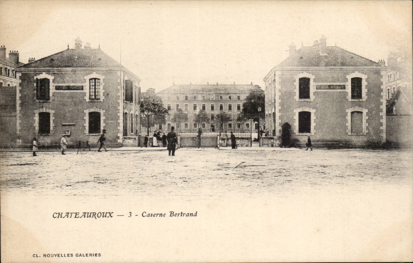 CPA Chateauroux the barracks Bertrand Miliaria