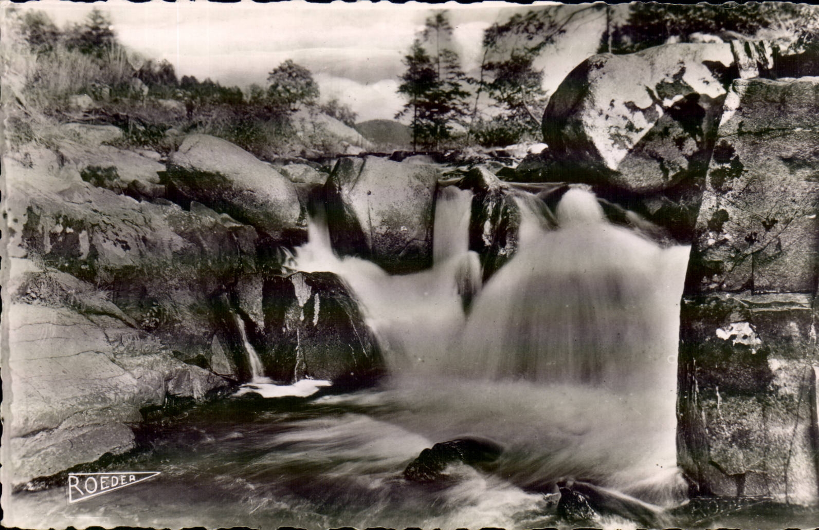 CPSM Gerardmer the jump of the tanks