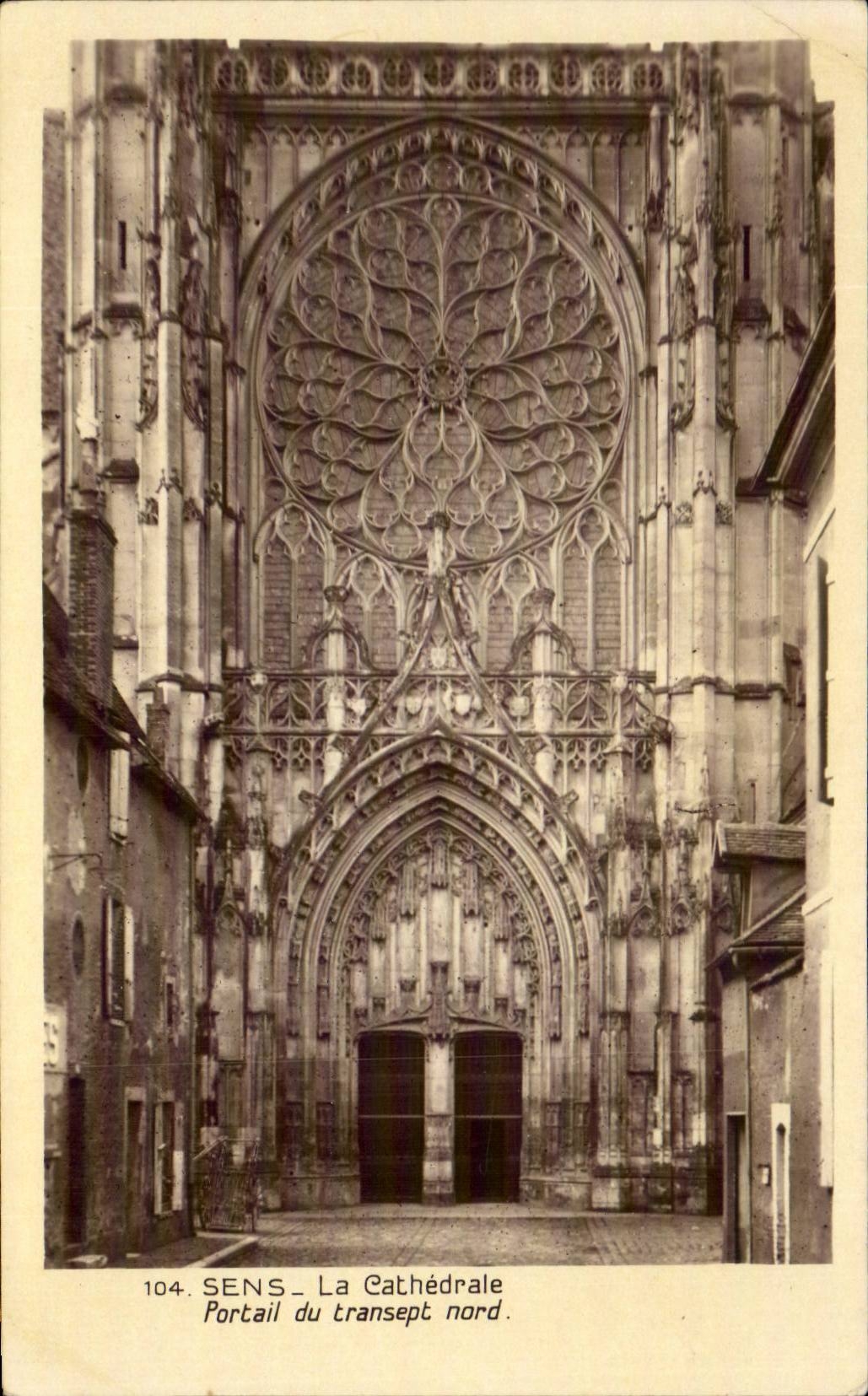 CPA Sens the cathedral Gate of the northern transept