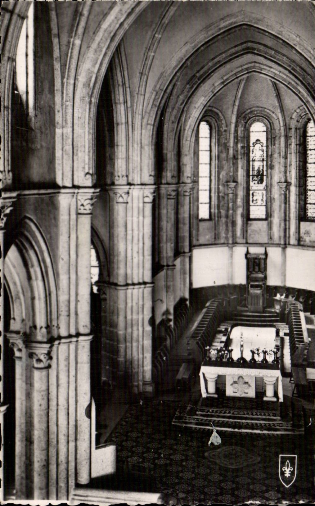 CPSM Abbey of Pierre who Transfers Interior church