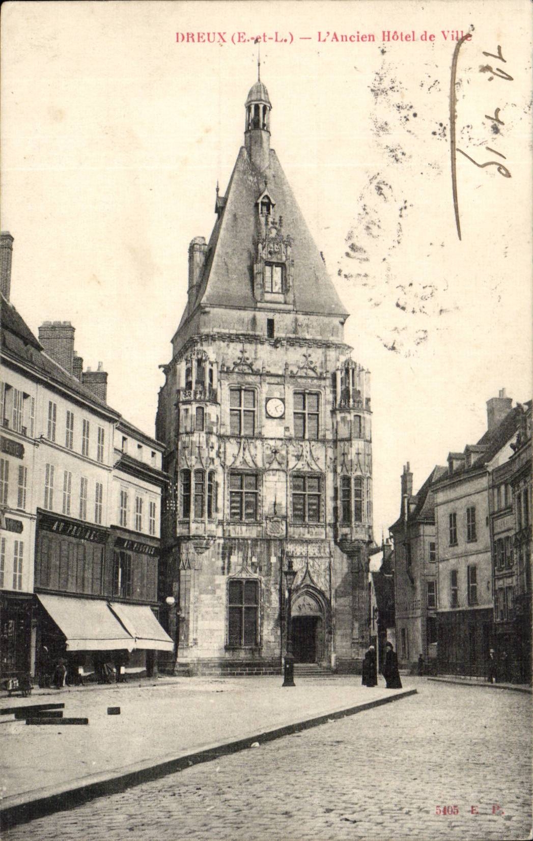 CPA Dreux the old town hall