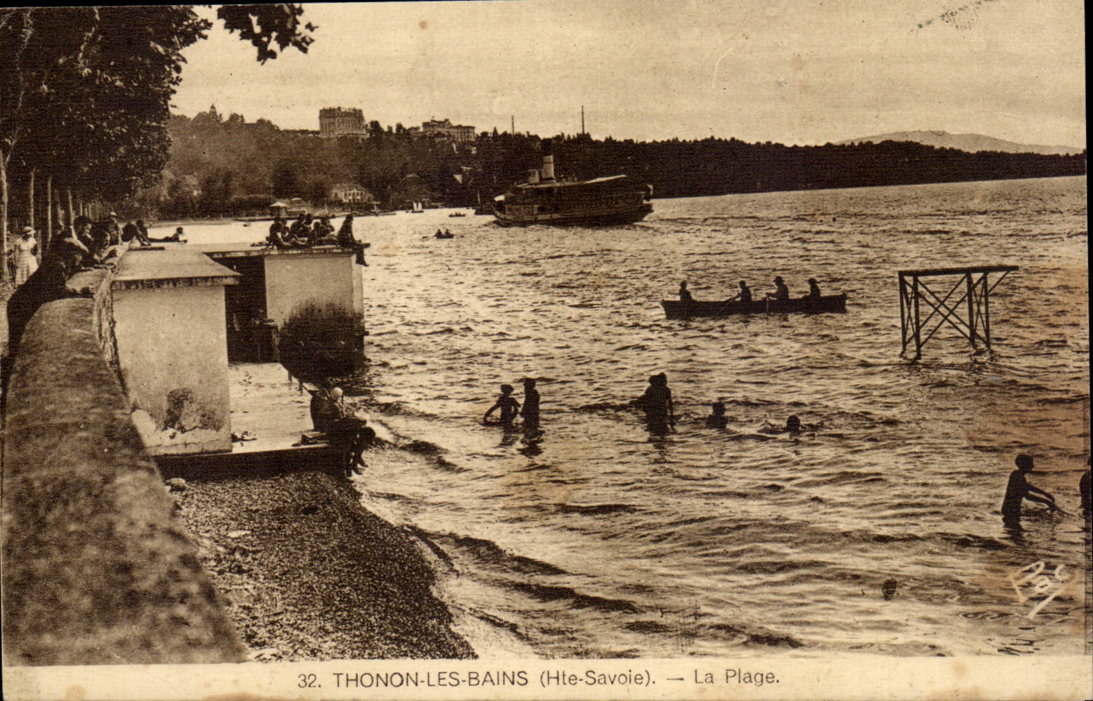 CPA Thonon les Bains the beach