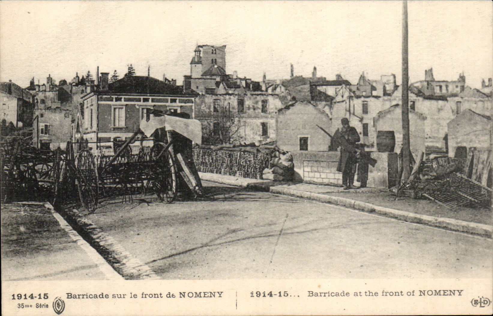 CPA Barricades on the face of Nomeny Militaria
