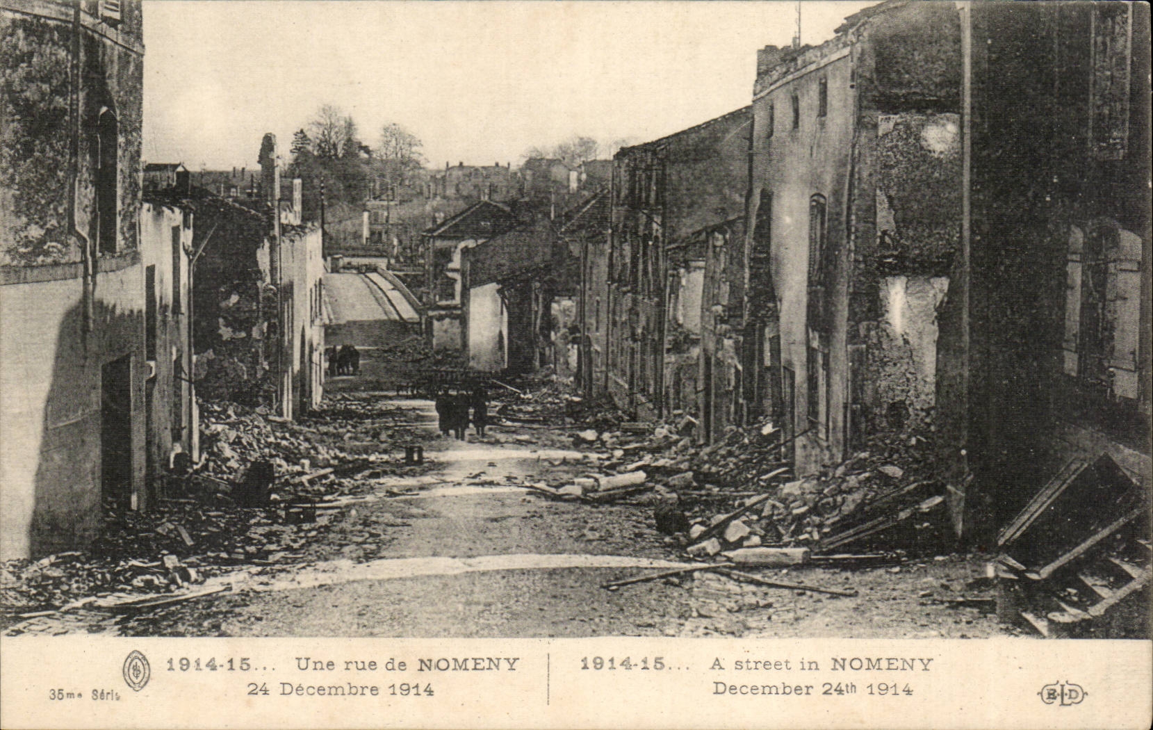 CPA a street of Nomeny Militaria December 24th 1914