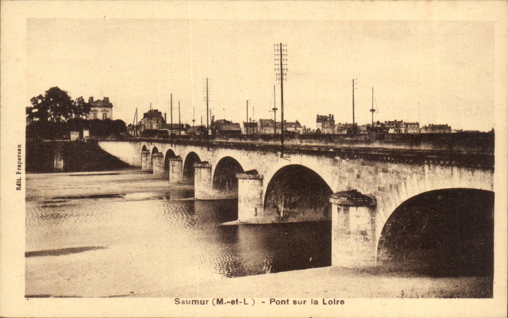 CPA Saumur Bridge on the Loire
