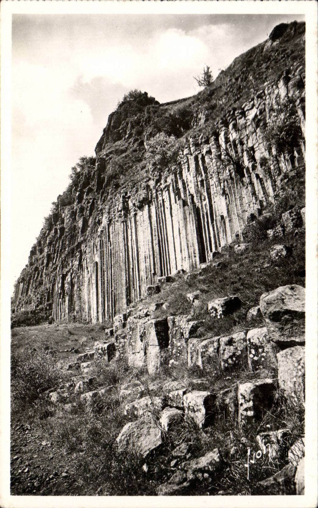 CPSM Environs du Puy Les rogues d'Espaly