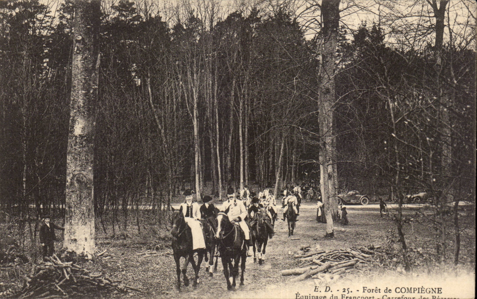 CPA Foret of Compiegne Drives out Hunting