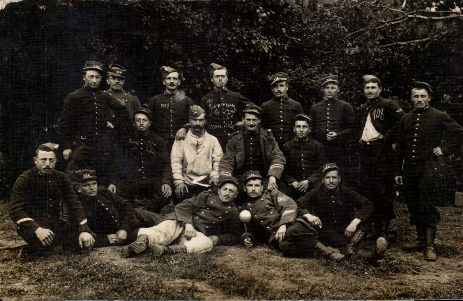 CPA Militaria Courtine