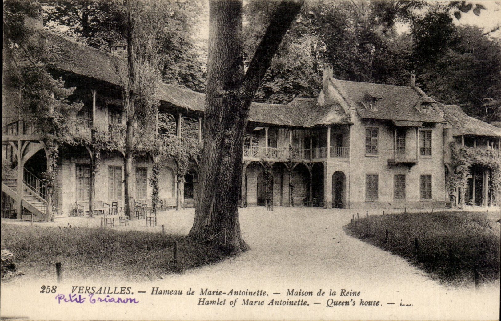 CPA Palate of Versailles Hamlet of Marie Antoinette