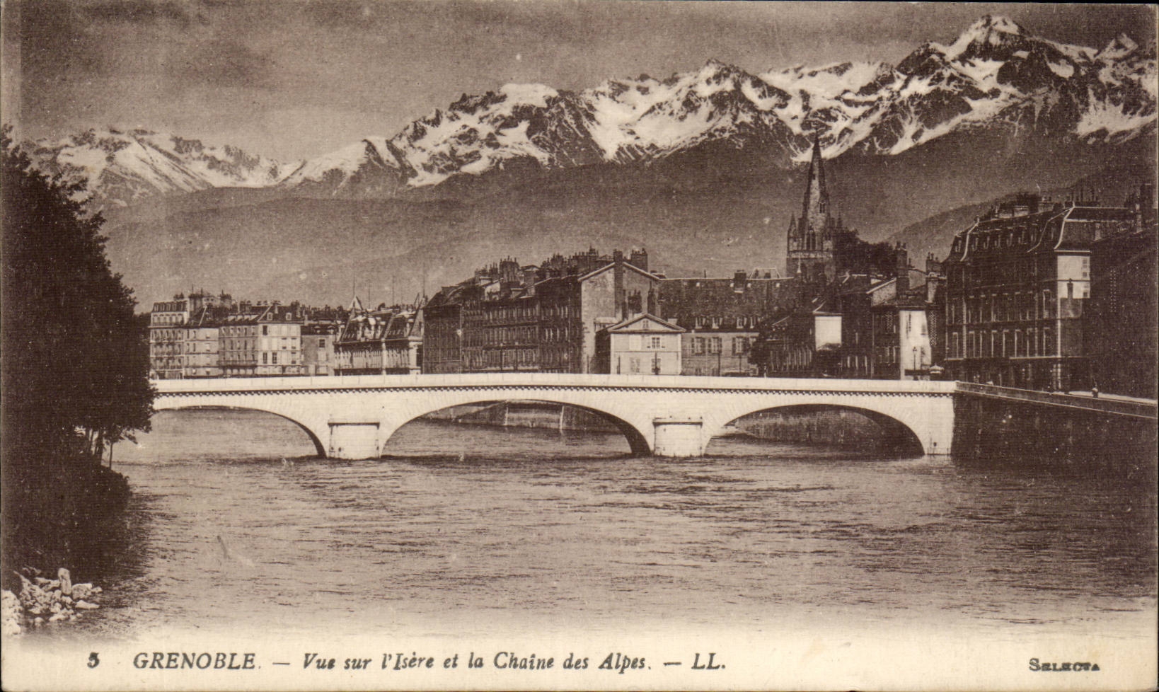CPA Grenoble Seen on the Isere and the alpine range